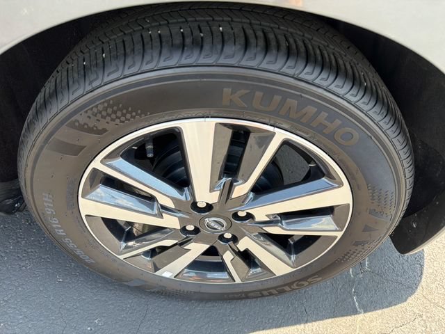 Used 2025 Nissan Versa S w/ S Plus Package FWD image 23