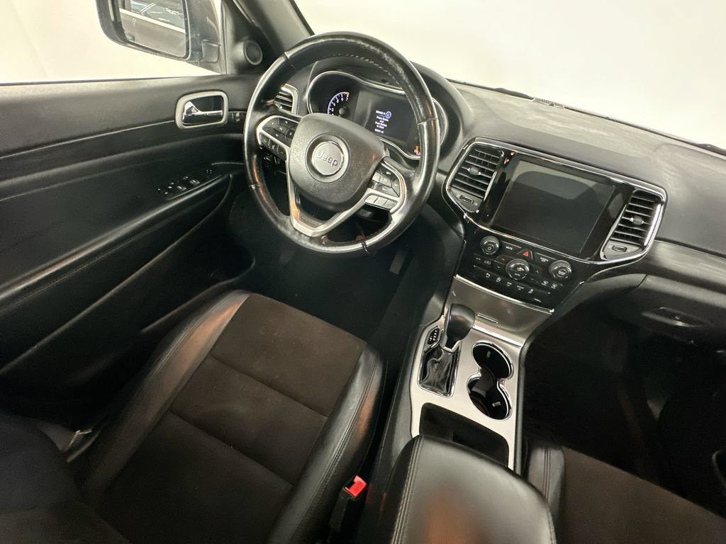 Used 2021 Jeep Grand Cherokee Laredo X AWD/4WD image 9