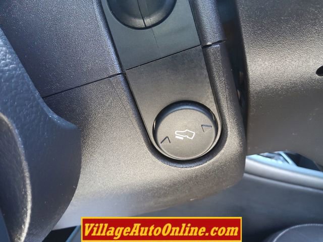 Used 2016 Ford Taurus SEL w/ Equipment Group 201A AWD/4WD image 15