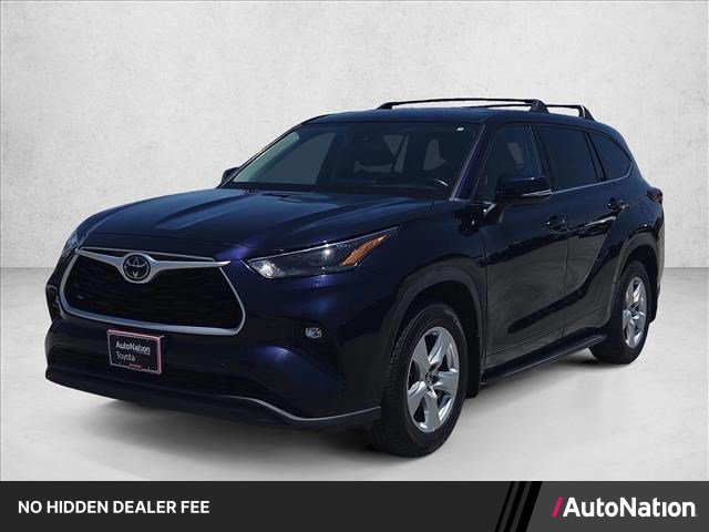 Used 2022 Toyota Highlander LE FWD video 1