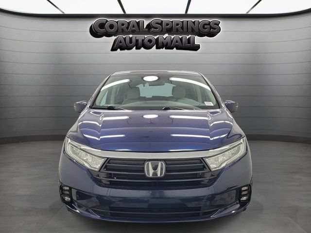 Used 2023 Honda Odyssey Touring image 2
