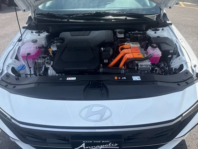 Certified 2026 Hyundai Elantra Hybrid FWD image 22