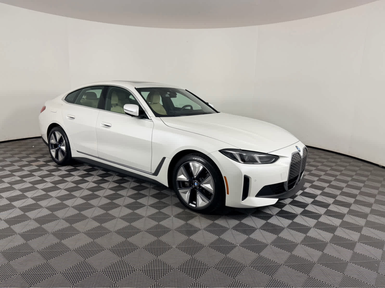 Certified 2025 BMW i4 eDrive40 w/ Driving Assistance Package image 1