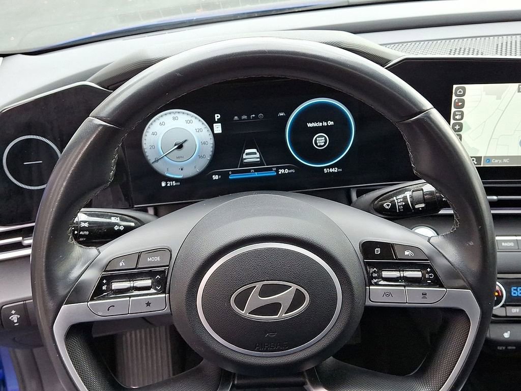 Used 2024 Hyundai Elantra Limited image 16