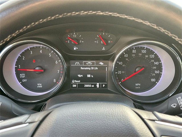 Used 2018 Buick Regal Preferred image 10