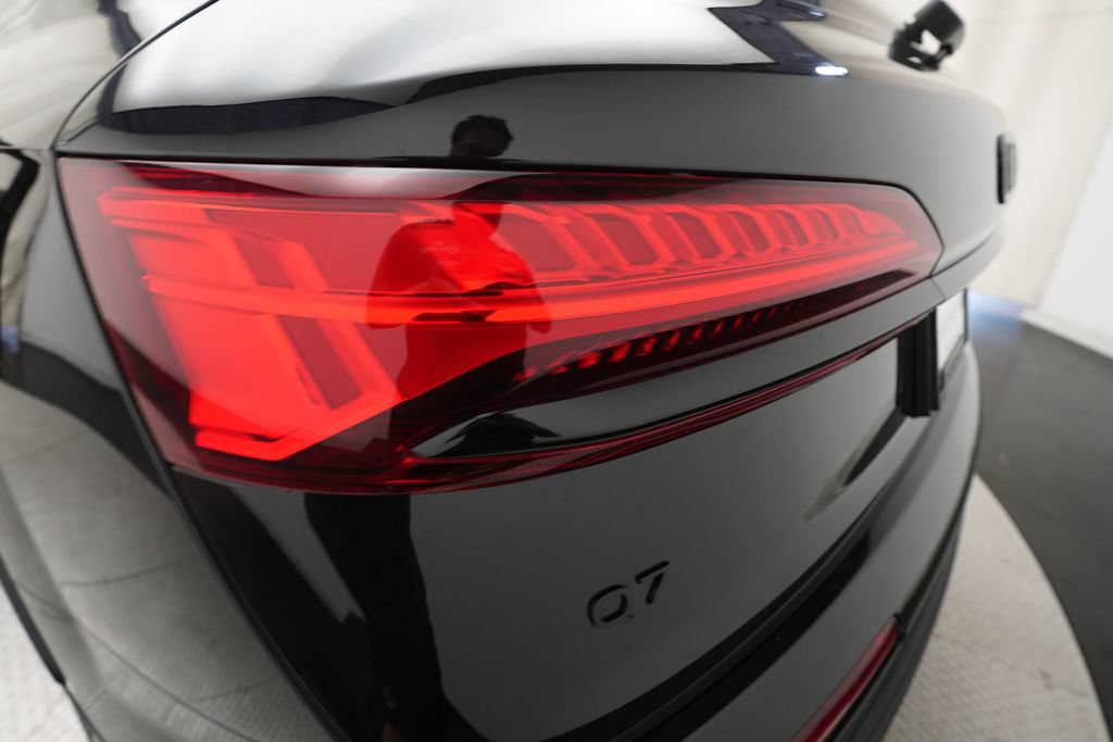New 2026 Audi Q7 3.0T Premium Plus AWD/4WD image 34