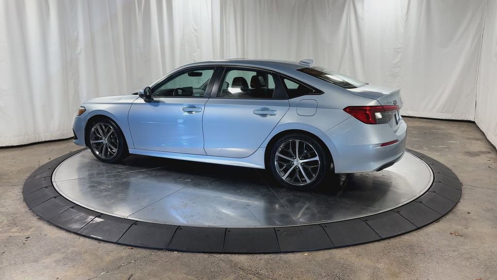 Used 2023 Honda Civic Touring image 7