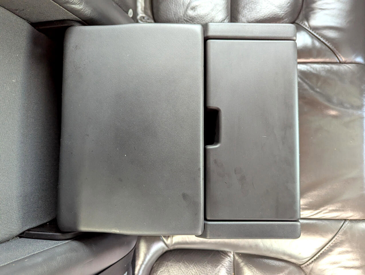 Used 2010 Volvo XC70 3.2 image 45