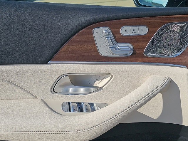 New 2026 Mercedes-Benz GLS 450 4MATIC image 17