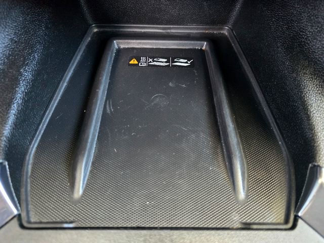 Used 2023 Chevrolet Traverse LT w/ LT Premium Package image 24