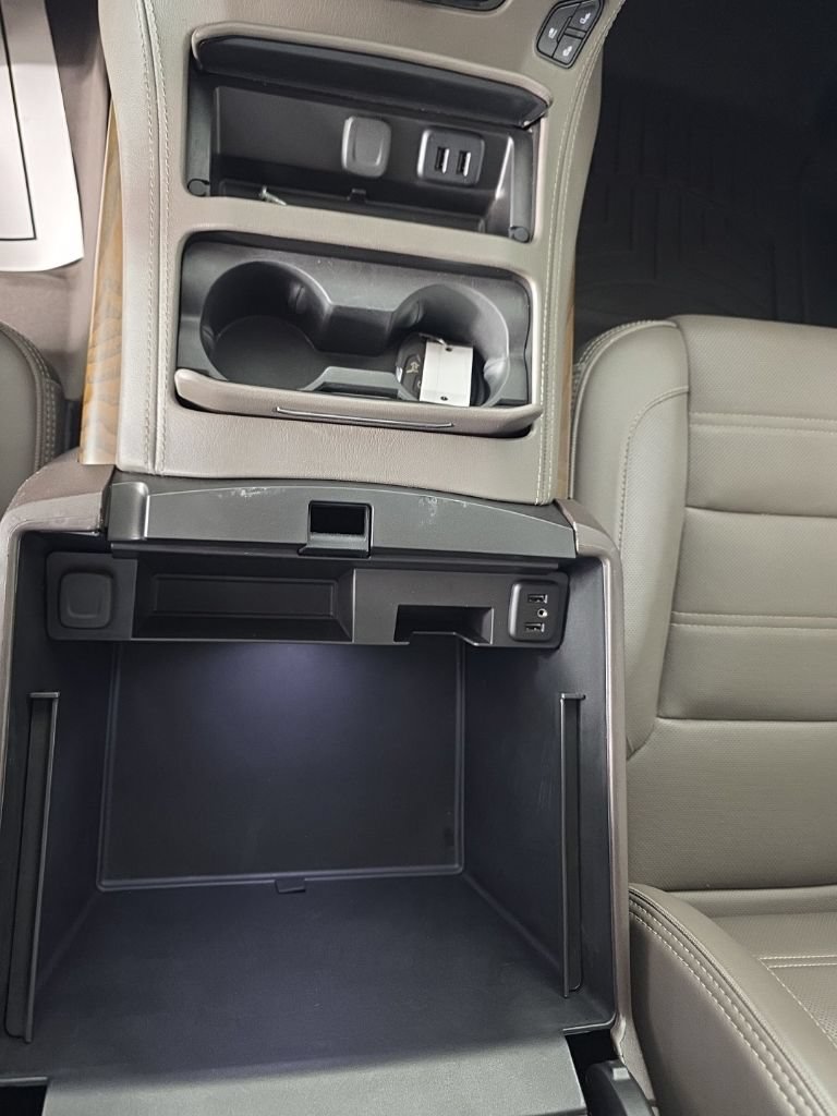 Used 2020 GMC Yukon Denali w/ Denali Premium Package AWD/4WD image 22