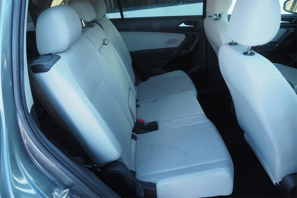 Used 2020 Volkswagen Tiguan S image 23