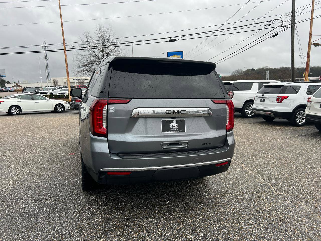 Used 2022 GMC Yukon SLT w/ SLT Premium Package image 22