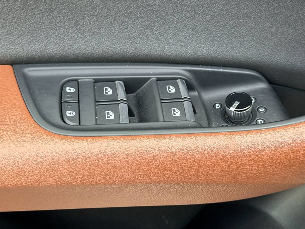 Certified 2023 Audi Q8 Premium w/ Convenience Package AWD/4WD image 13
