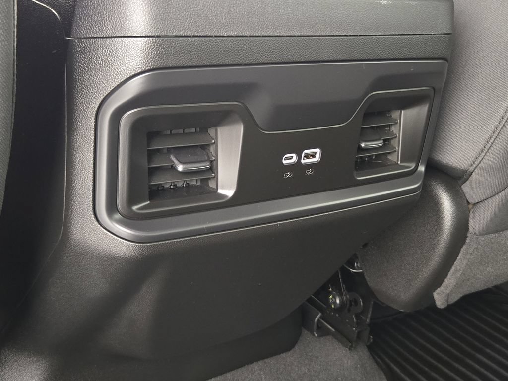Used 2025 Chevrolet Silverado 2500 LT AWD/4WD image 32
