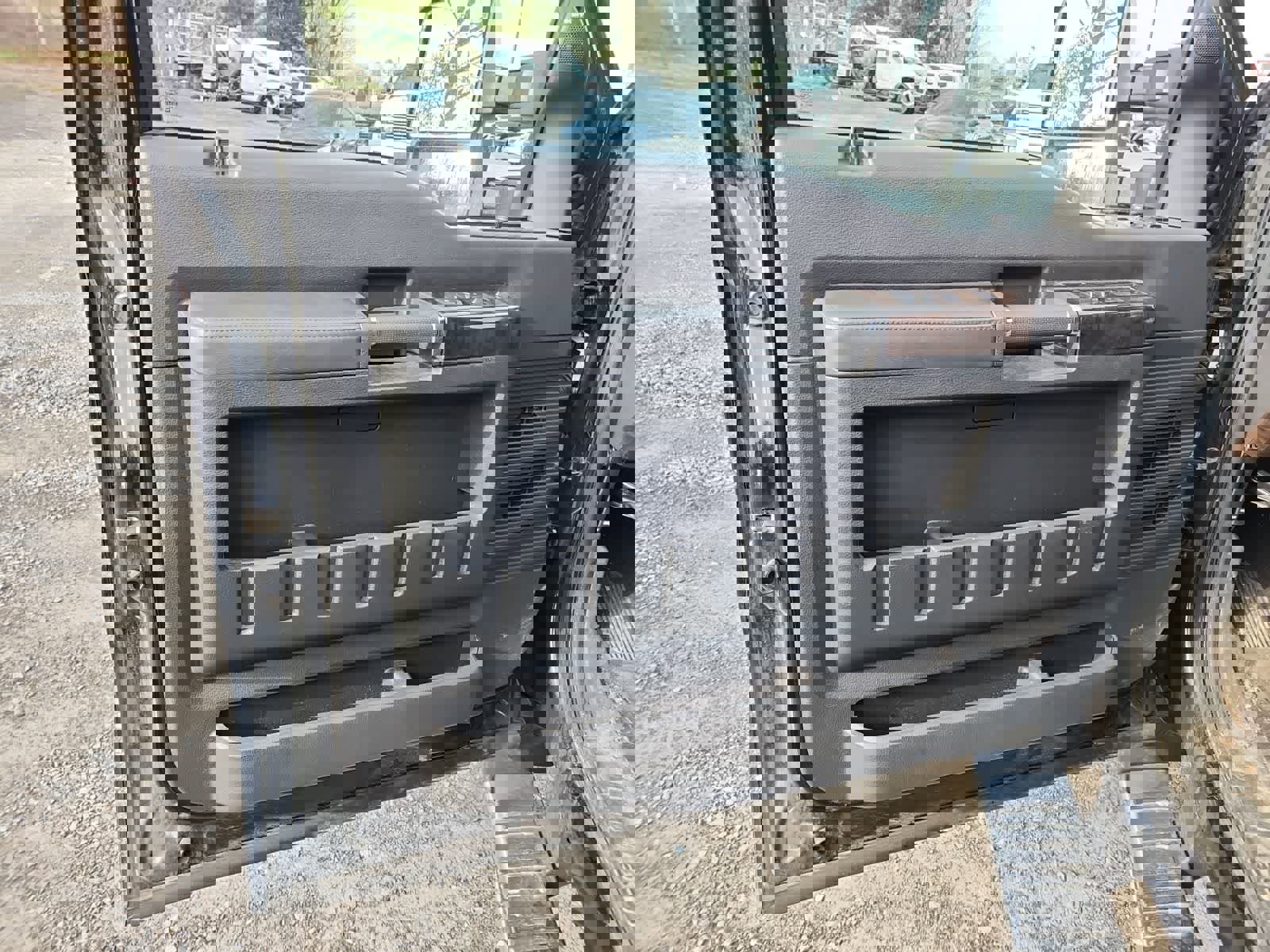 Used 2015 Ford F250 Platinum w/ FX4 Off-Road Package image 15