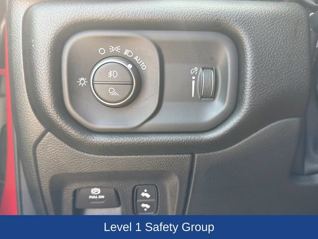 Used 2022 RAM 1500 Big Horn AWD/4WD image 14