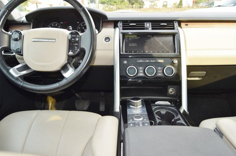 Used 2019 Land Rover Discovery HSE AWD/4WD image 28