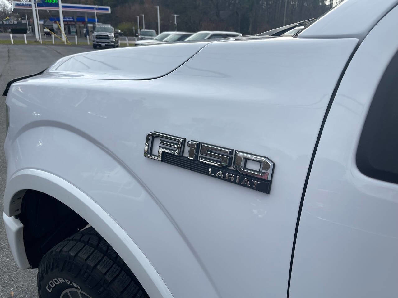 Used 2015 Ford F150 Lariat w/ Equipment Group 501A Mid AWD/4WD image 13
