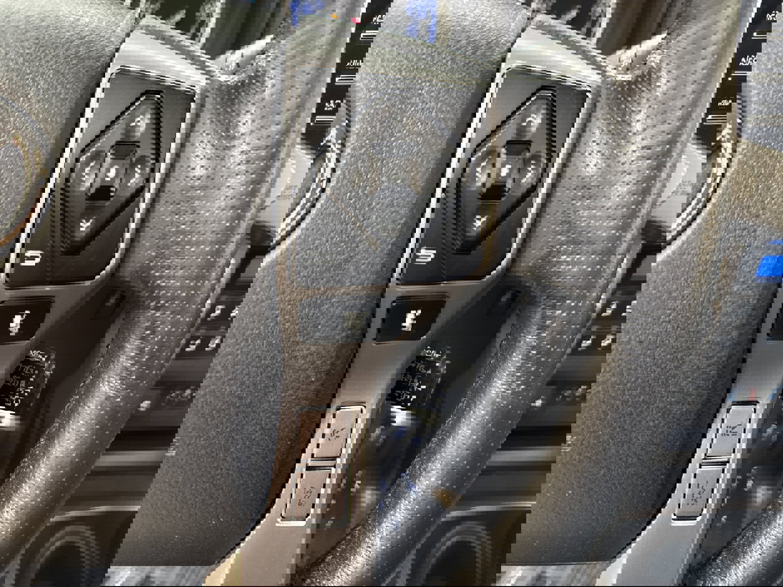 Used 2023 Toyota 4Runner Limited image 32