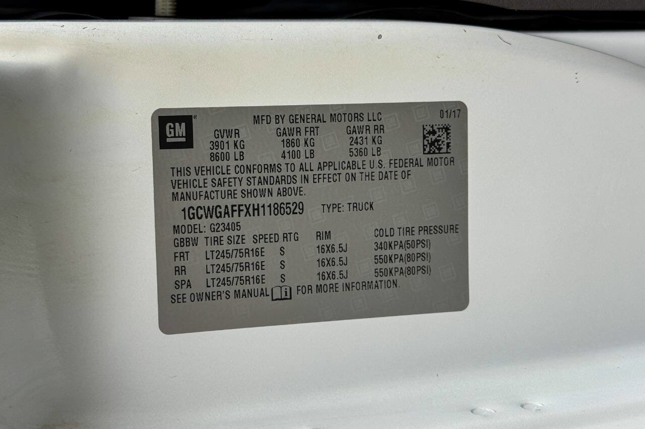 Used 2017 Chevrolet Express 2500 image 22