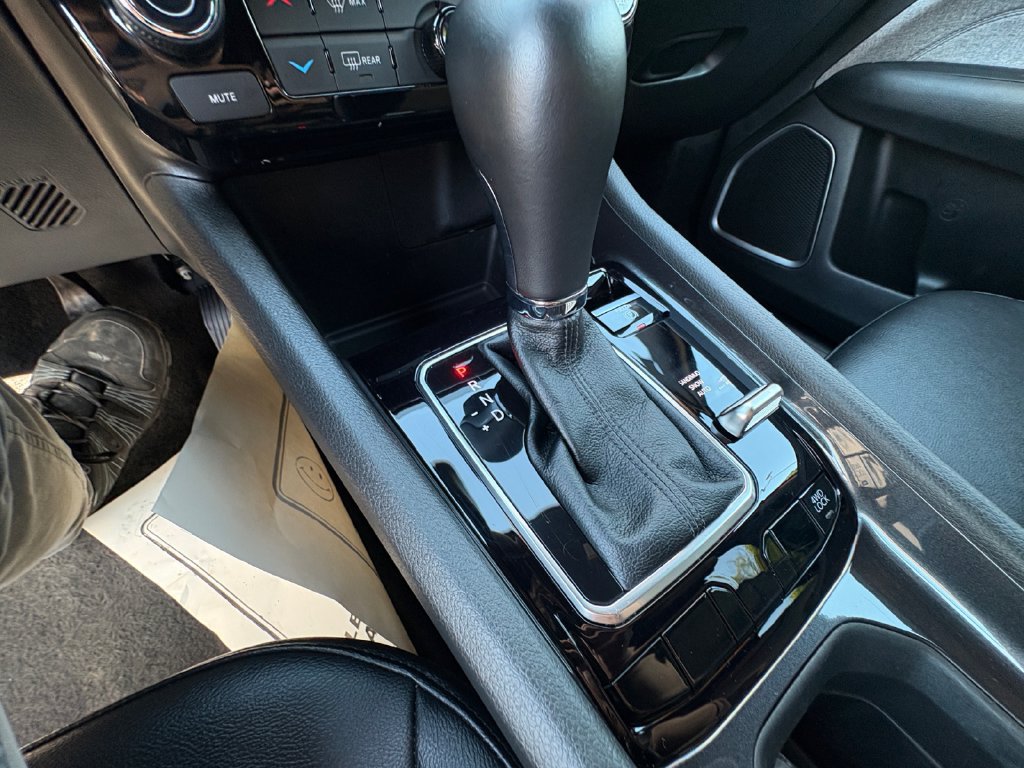 Certified 2025 Jeep Compass Latitude AWD/4WD image 23