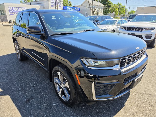 Used 2026 Jeep Grand Cherokee Limited w/ MOPAR Finishing Package