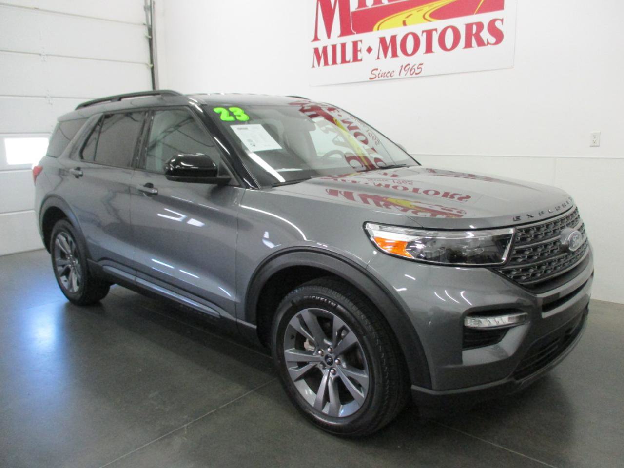 Used 2023 Ford Explorer XLT w/ Equipment Group 202A image 1