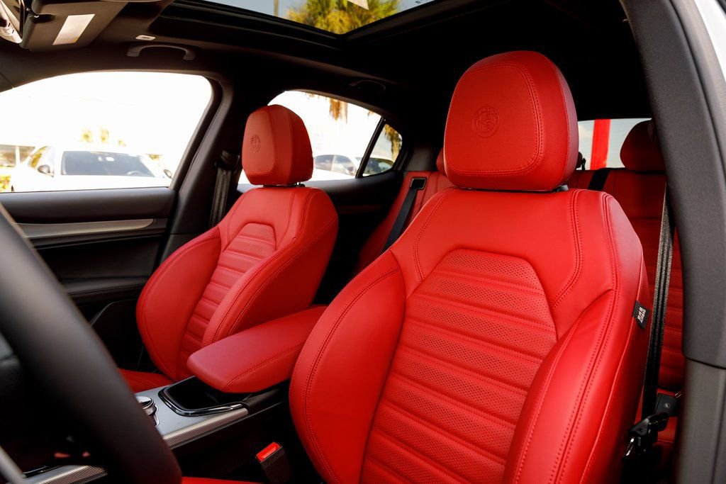 New 2025 Alfa Romeo Stelvio Sprint w/ Veloce Package image 26