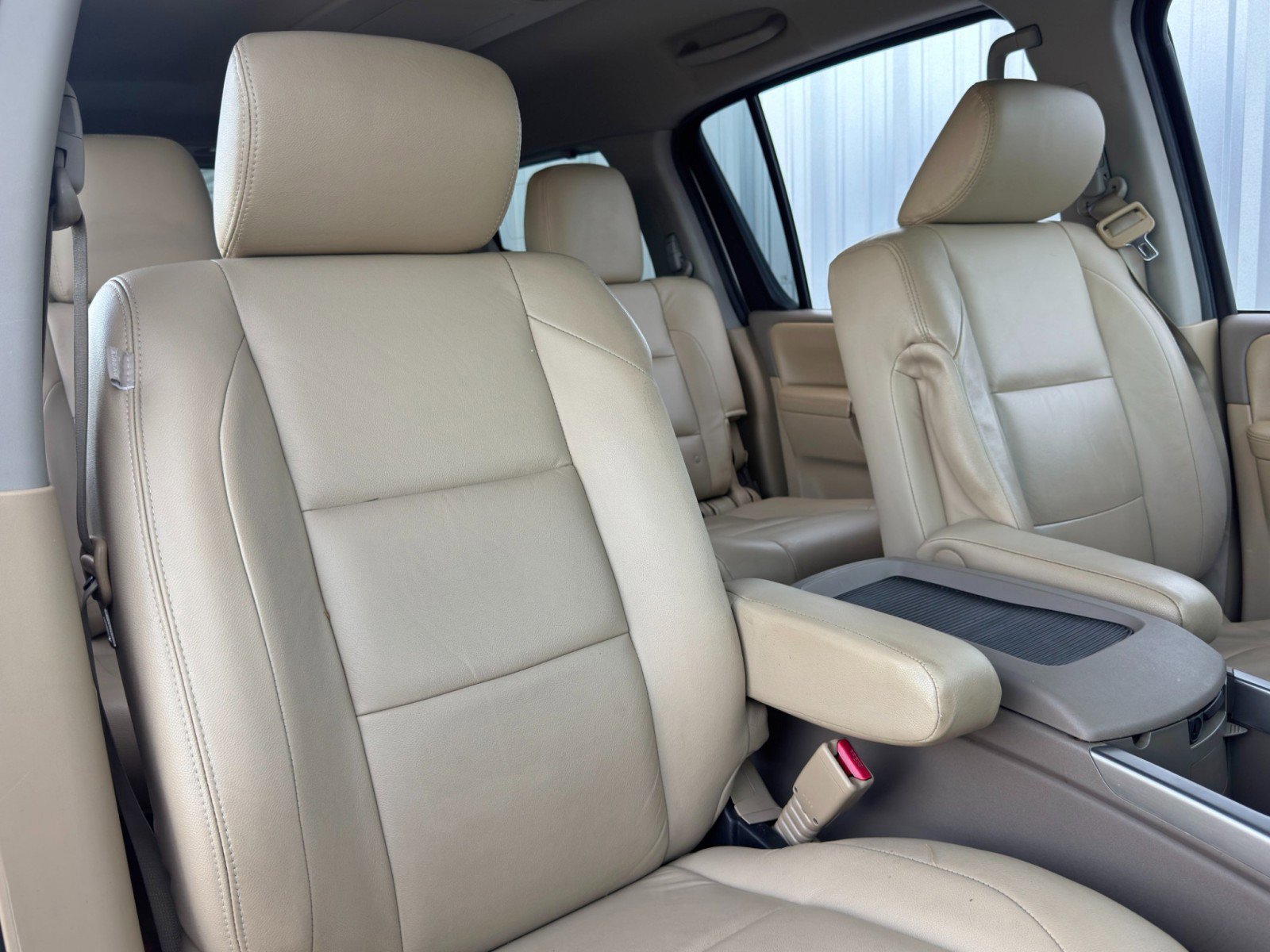 Used 2013 Nissan Armada SV image 30