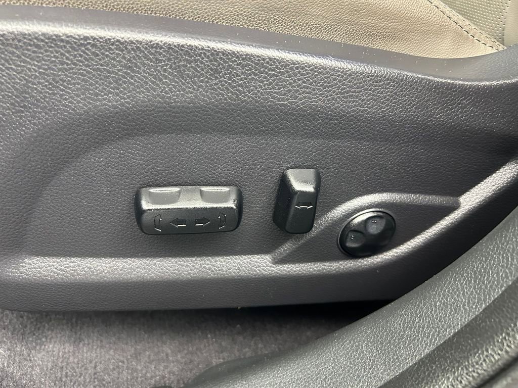 Used 2018 Hyundai Santa Fe Sport w/ 2.4L Tech Package 04 image 11