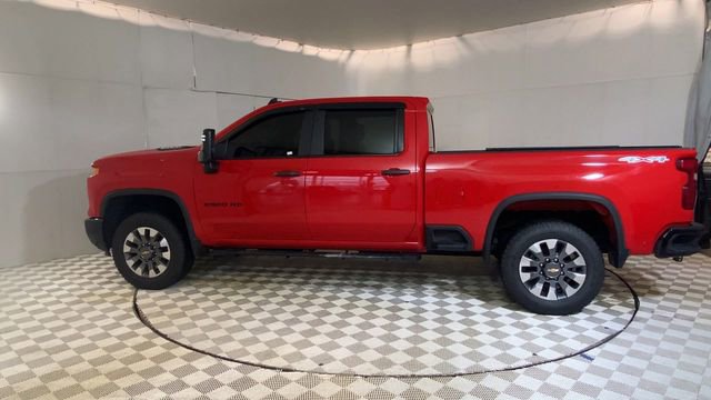 Used 2024 Chevrolet Silverado 2500 Custom w/ Custom Value Package image 6