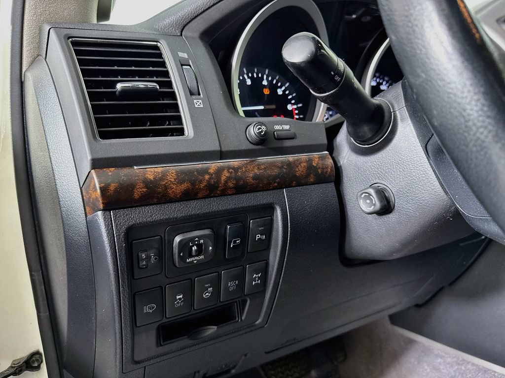 Used 2013 Toyota Land Cruiser AWD/4WD image 10