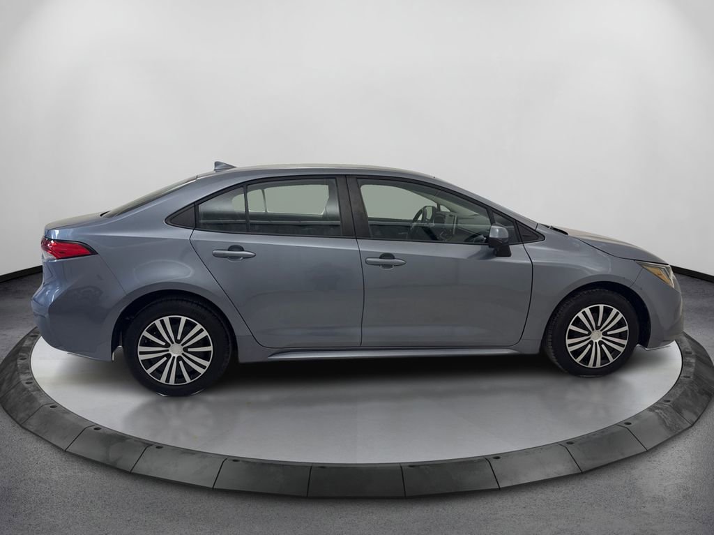 Used 2020 Toyota Corolla LE FWD image 4
