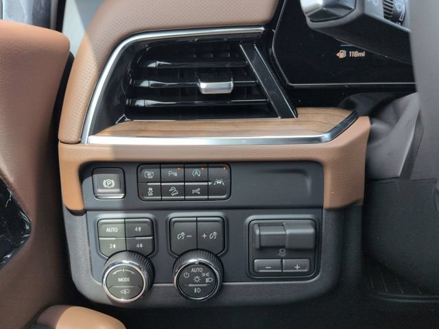 New 2026 Chevrolet Tahoe High Country AWD/4WD image 20