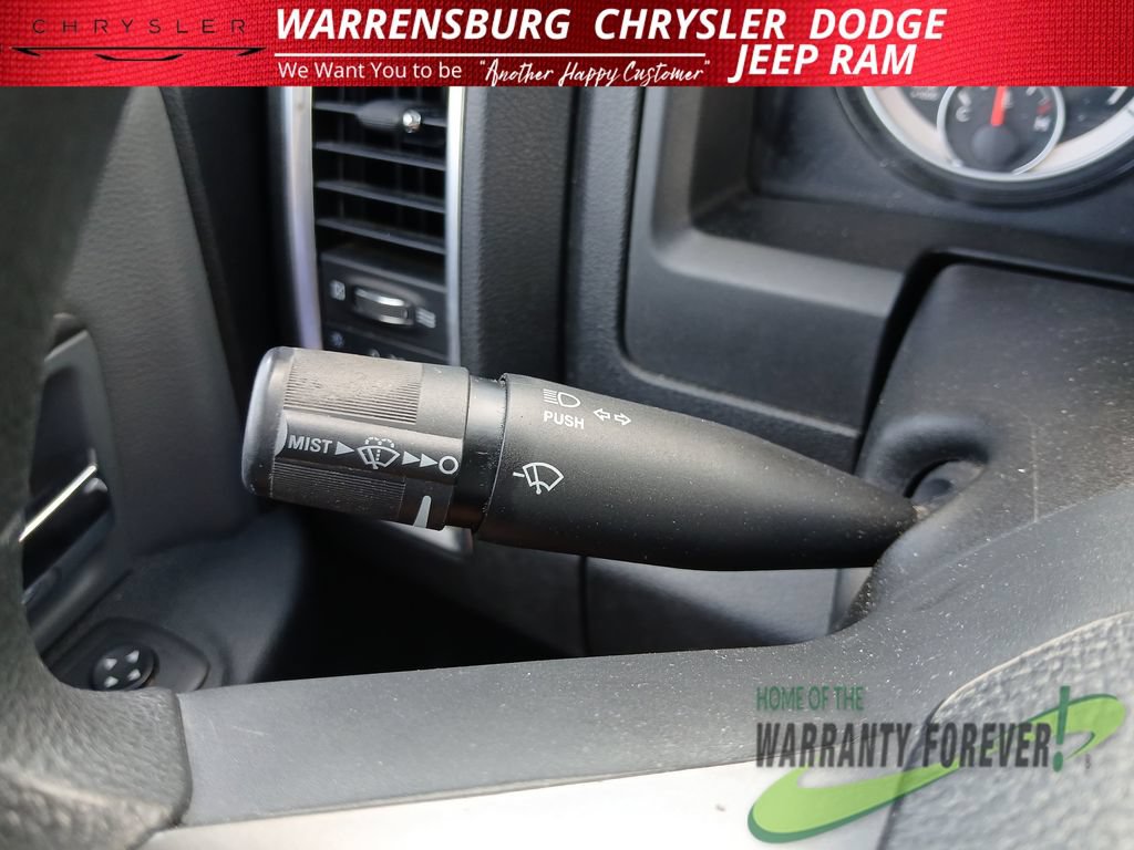 Used 2024 RAM 1500 Classic SLT AWD/4WD image 17