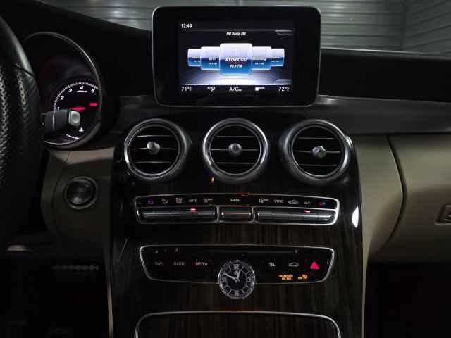 Used 2018 Mercedes-Benz C 300 Cabriolet image 25