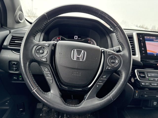 Used 2017 Honda Pilot Touring image 16