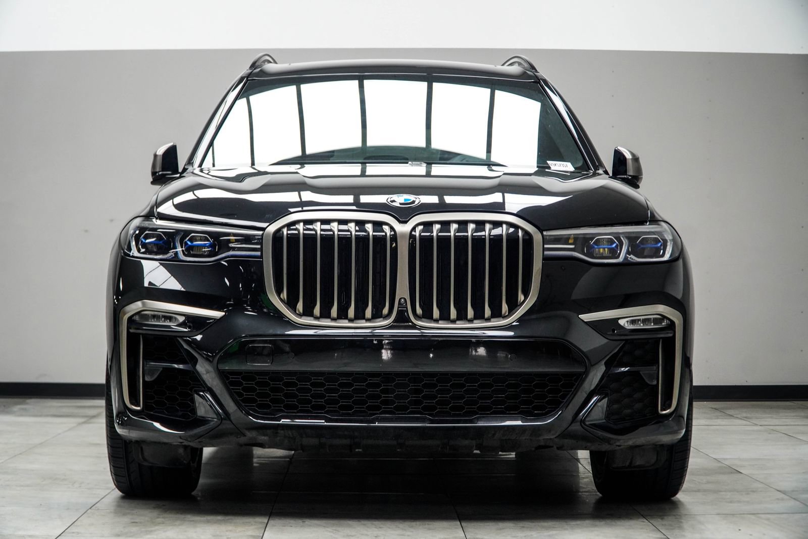 Used 2022 BMW X7 M50i w/ Executive Package AWD/4WD image 8