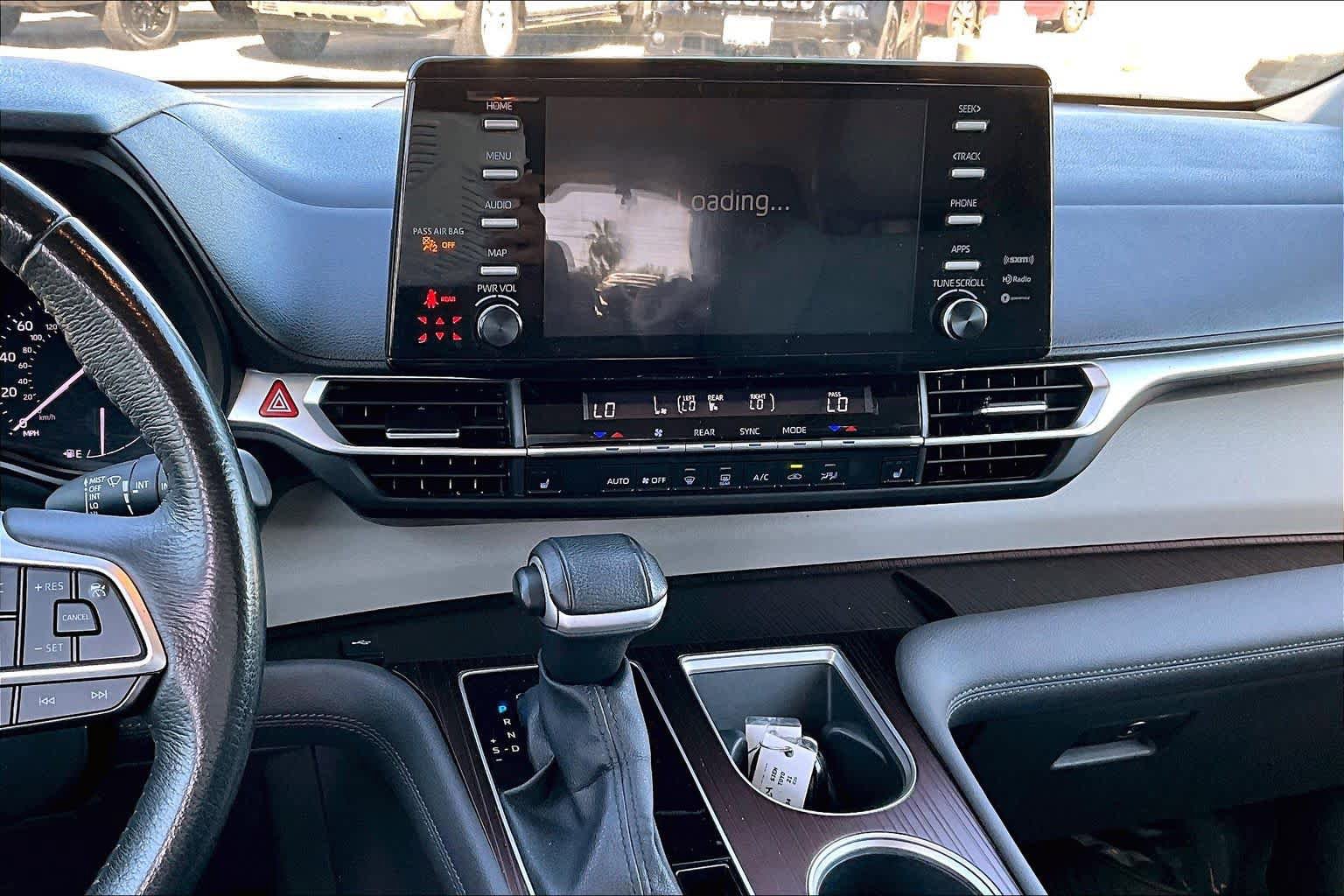 Used 2021 Toyota Sienna XLE FWD image 6