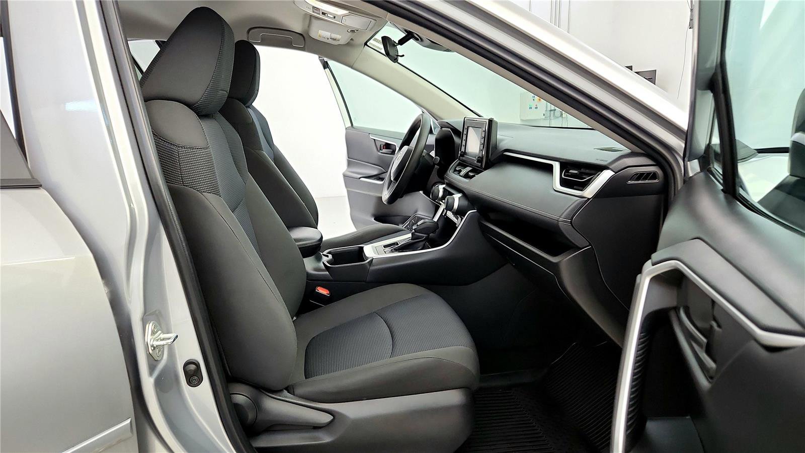 Certified 2022 Toyota RAV4 LE image 17