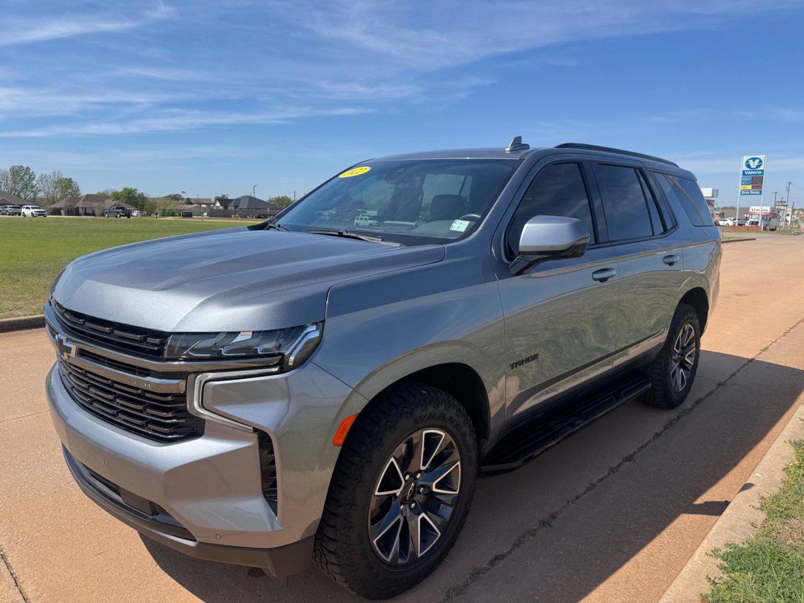 Used 2022 Chevrolet Tahoe RST w/ Luxury Package AWD/4WD image 7