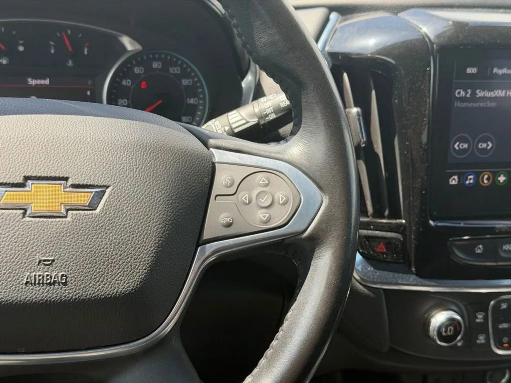 Used 2022 Chevrolet Traverse LT AWD/4WD image 17