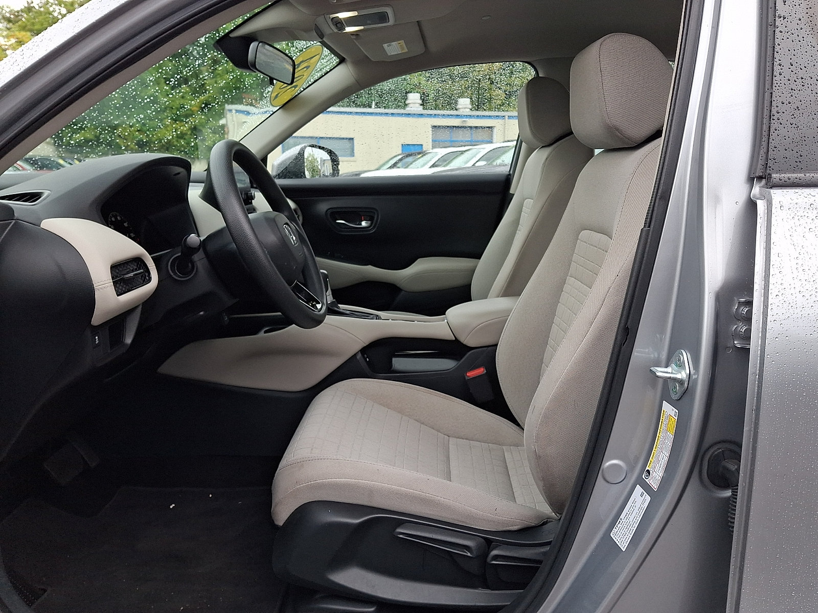 Used 2024 Honda HR-V LX image 13