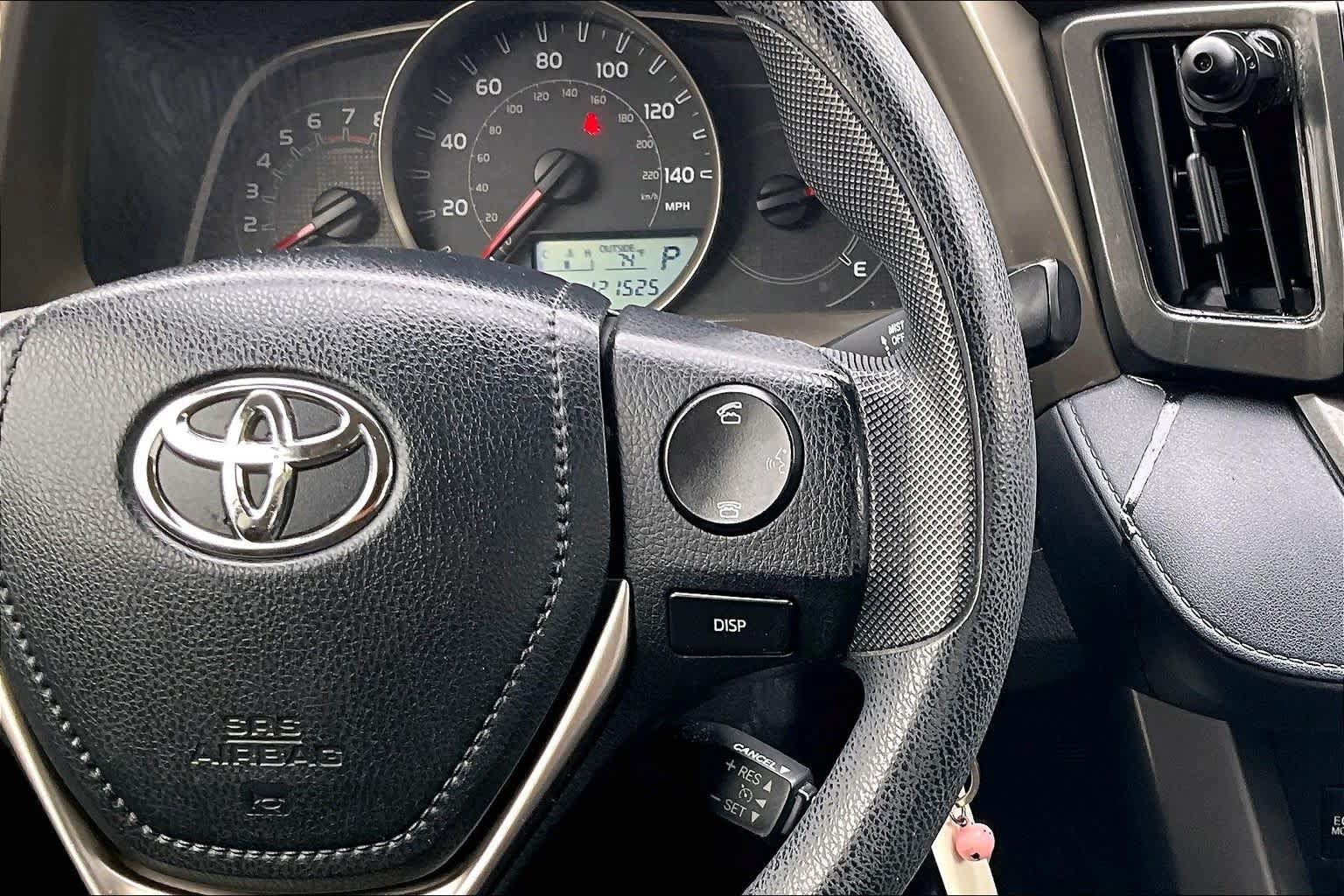 Used 2015 Toyota RAV4 LE FWD image 23