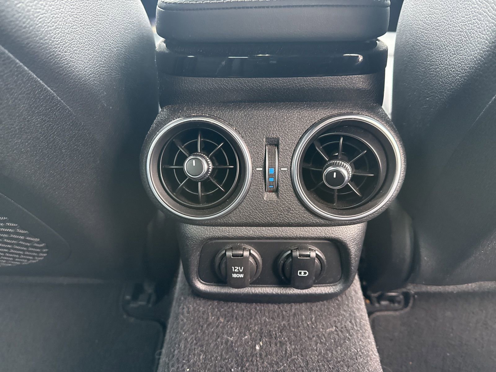 Used 2022 Kia Stinger GT-Line image 25