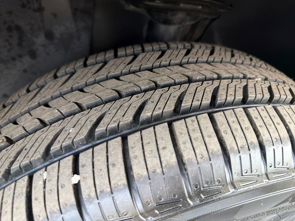 Used 2023 Volkswagen Tiguan SE image 31