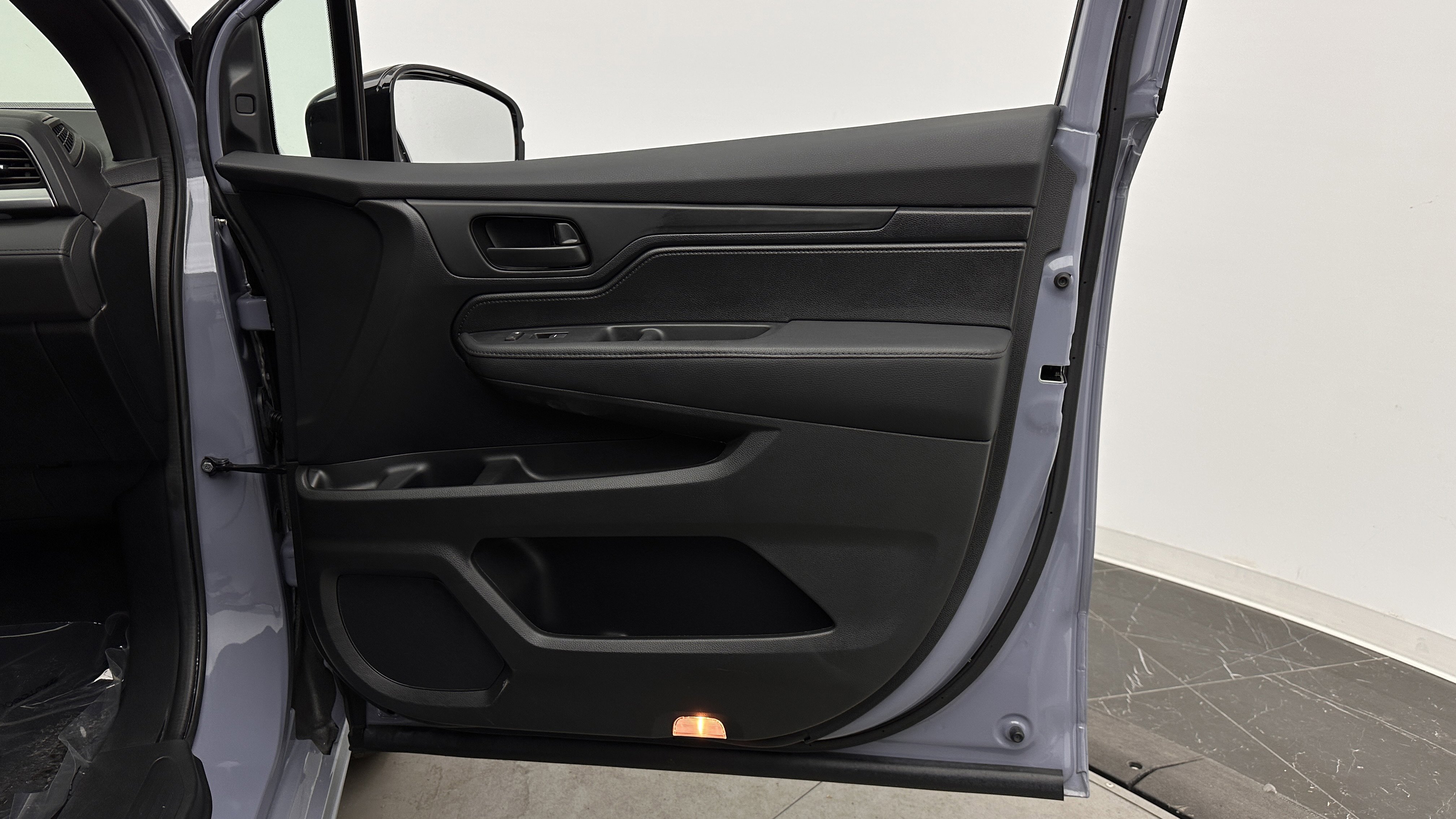 Used 2024 Honda Odyssey Sport image 35