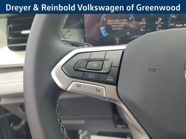 New 2025 Volkswagen Tiguan SE image 24