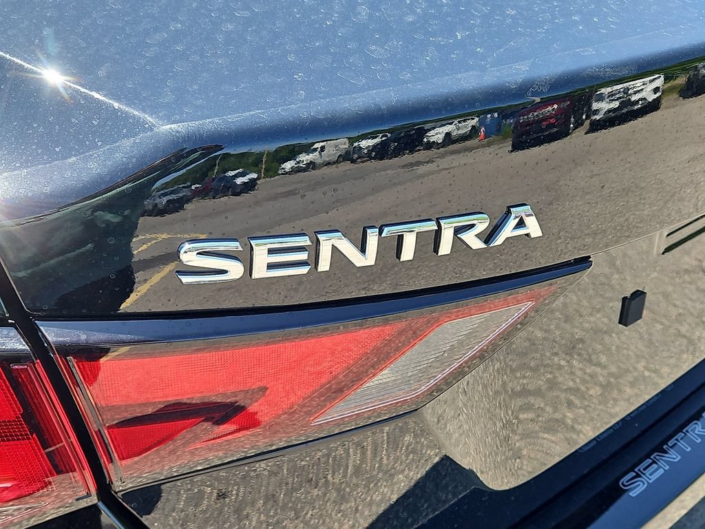 New 2025 Nissan Sentra SV w/ SV Premium Package FWD image 3